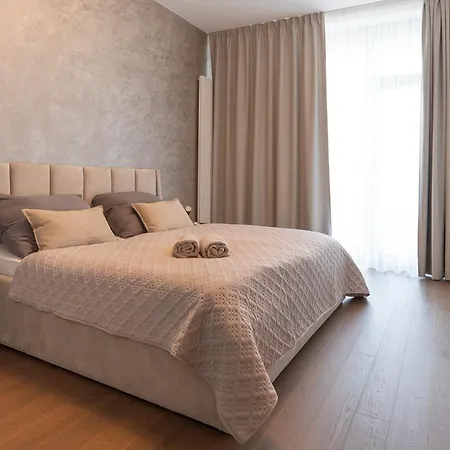 Apartment Eurovea Tower By Ellements- Castle View, Free Parking Bratislava