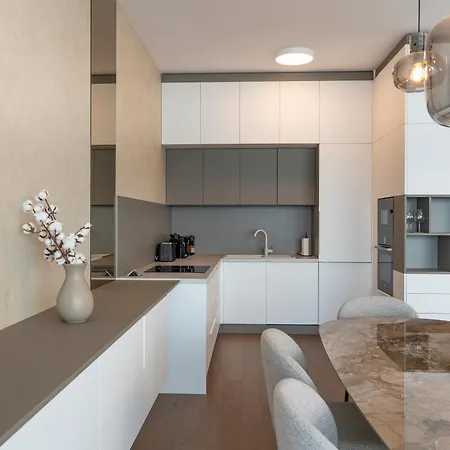 Eurovea Tower By Ellements- Castle View *