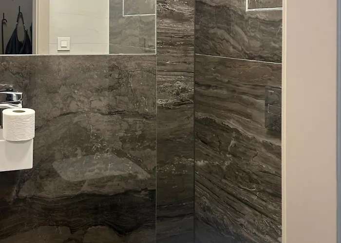 Eurovea Tower By Ellements- Castle View Апартаменти *