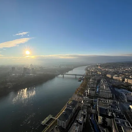 Apartamento Eurovea Tower By Ellements- Castle View
